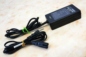 ♪♪I.O.DATA CDRW-i1610B/USB用ACアダプタ SKB2005A-IO 出力DC5V 1.5A 中古品