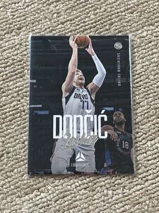 PANINI NBA chronicles 2020-21 LUKA DONCIC LUMINANCE