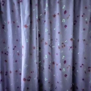 かわいいカーテン 暗い場所 光る 未使用に近い 子供部屋 カーテン 光るカーテン ブラインドカーテン ピンクカーテン 遮光カーテン
