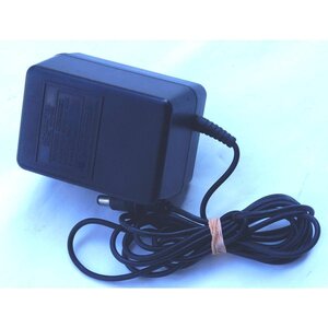 ニンテンドー ACアダプタ HVC-002 *