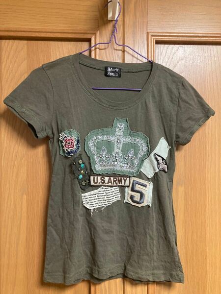 ☆USED☆Tシャツ　カットソー　キラキラ　アップリケ　カーキ　半袖　古着