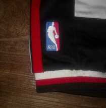 値下げ交渉 1997-1998 Three peat CHICAGO BULLS NIKE Warm up Shooting Jersey/Shirt 検)シカゴ ブルズ ナイキ ジョーダン NBA JORDAN Y2K_画像9