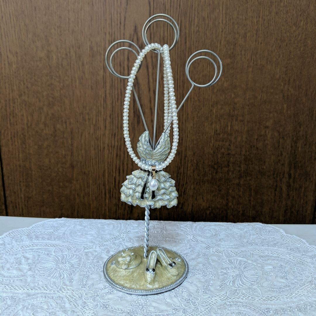 ブラック【新品】イヤリング ピアス スタンド メタル 112穴 ジュエリー