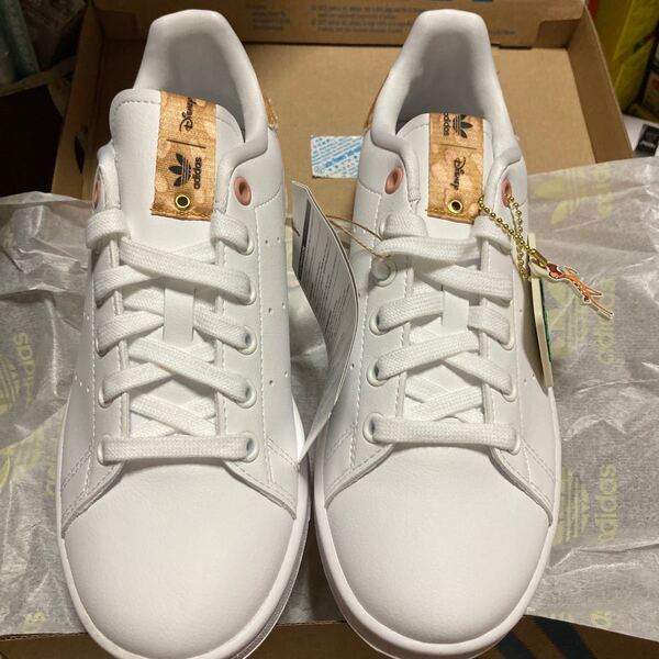本日値下げ adidasスタンスミス ディズニーバンビ23cm