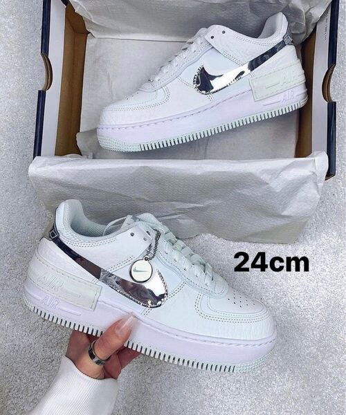 一点のみ ナイキ ウィメンズ AF1 シャドウ☆ホワイト メタリック シルバー 24cm
