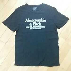 アバクロンビー&フィッチ　半袖Tシャツ　M