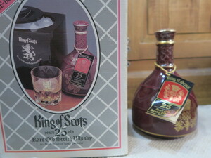 未開栓 古酒 アイスペール箱付 King of Scots 25年 キングオブスコッツ 25年 オールドボトル スコッチ ウィスキー1200g 750ml 陶器ボトル
