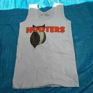 HOOTERSf-ta-z girl uniform T-shirt 