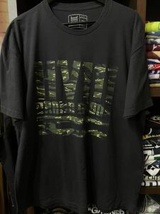 ★USA古着　英字　迷彩プリント　Ｔシャツ 黒　BLACK 2XL 大きいサイズ