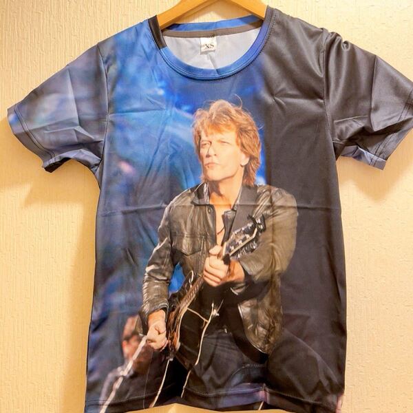 新品　BONJOVI★Tシャツ★ユニセックス★M プリントTシャツ★最終値下げ★他フリマでもセール中★早い者勝ち！現品限り