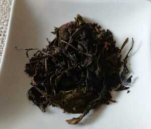釡炒り日干茶（和プーアル生茶）農薬・肥料不使用 加茂自然農園のお茶 プーアル茶