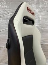 24.25.レカロ RECARO 2脚セット SR-3 黒×白フェイクレザー張り替え 張替え 張替 パンチング 赤 レッドシングルステッチ 両側ダイヤル_画像8