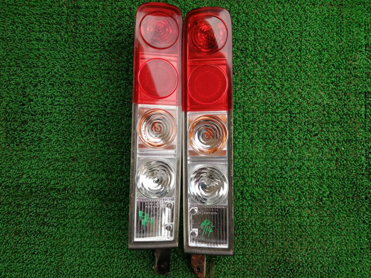 ヤフオク! -「z11キューブ テールランプ」の落札相場・落札価格