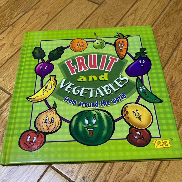 絵本　FRUIT and VEGETABLE