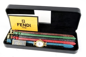 [ прекрасный товар ]FENDI Fendi 640L перемена цвет ремень часы 5 цвет белый циферблат наручные часы кварц рабочее состояние подтверждено [EU51]