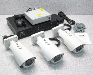 ■UNIMO/ユニモ CCTV 4CH/1TBデジタルビデオレコーダー UDR-J7604A + 38万画素 IP 68 赤外線カメラ AVIR-513H ×3台 カメラ電源付き
