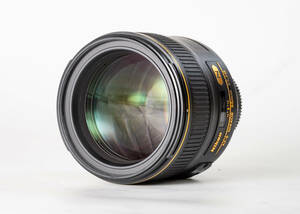 銘玉レンズ Nikon ニコン AF-S NIKKOR 85mm f/1.4G 送料無料！