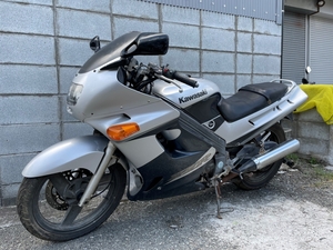 ZZR250 黒銀 EX250H-068 エンジン始動確認済 レストアベース 部品取りに ZZ-R250