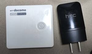 ドコモ モバイルバッテリー ポケットチャージャー02 & HTC USB充電器