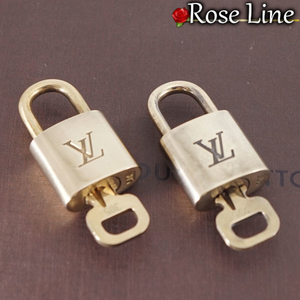 【極美品】Louis Vuitton パドロック 鍵 南京錠 ゴールド 金 カデナ チャーム アクセサリー キー 2個セット PADLOCK メンズ 　レディース