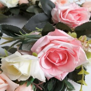 フェイクフラワーリース 花輪 造花 薔薇 ホワイト ピンク 内径約20㎝ 外径約25㎝ 07 00123の画像3