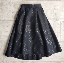 ユナイテッド トウキョウ 花柄 刺繍 フレア タック スカート 1 日本製 ヘムスカート ブラック UNITED TOKYO_画像4