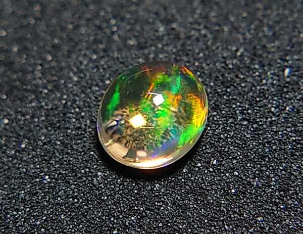 極美品! メキシコオパール 0.32ct オーバル カボション ルース(LA-5572)