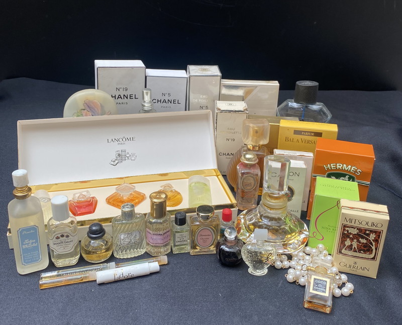 ヤフオク! -「大量まとめ売り」(香水、フレグランス) の落札相場・落札価格 激安特販 新品未開封まとめ売り☆ 香水 香水(女性用)
