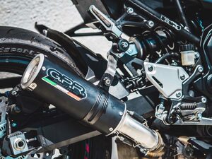 イタリア GPR / M3 Black チタニウム スリップオン マフラー 公道仕様 / KTM RC390 2017-2020 Euro4対応モデル