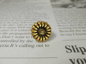 ヤフオク 菊紋バッチ の落札相場 落札価格 ヤフオク 菊紋バッチ の落札相場 落札価格