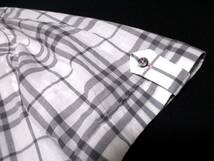 美品 バーバリーブラックレーベル ピンクホース刺繍 ノバチェック総柄 柔らかコットン生地 シャツ サイズ M(2)_画像4