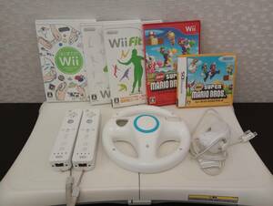 動作未確認 Nintendo 任天堂　ソフト５本 リモコン２体 Wii Fit マリオ バランスボード ヌンチャク ハンドル ジャンク