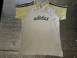 ★コンディション良好★adidas★アディダス★Tシャツ★サイズM★ネイビー×イエロー★古着★その他多数出品してます