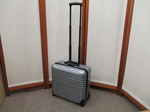 廃番モデル! リモワ RIMOWA サルサ SALSA 856.40 カラー:シルバー スーツケース ビジネストロリー 2輪 25L 機内OK!