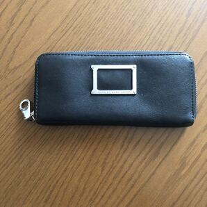 MARC BY MARC JACOBS 長財布