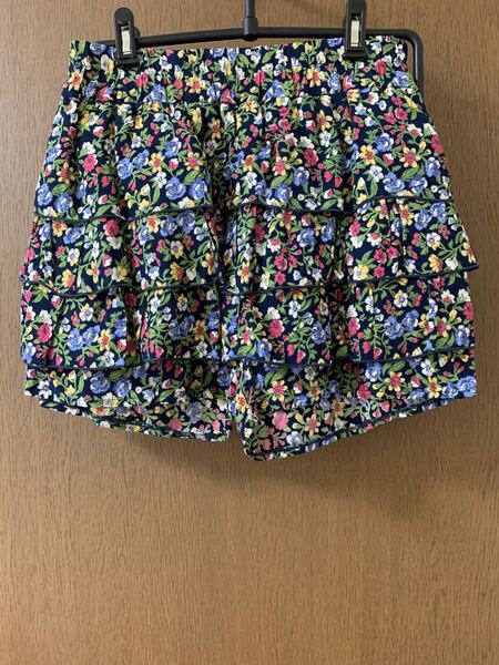 レイカズン 花柄 フリル ショートパンツ