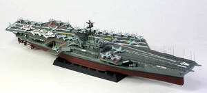 ●完成品・1/800・アメリカ海軍ミッドウェイ級空母・CV-41『ミッドウェイ』【退役時5空母航空団仕様】