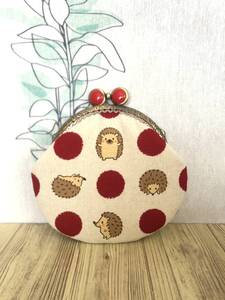 がま口 / ポーチ/ 財布 / 小物入れ / ハンドメイド ☆ハリネズミ・赤ドット 9