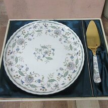 【未使用品】Noritake ノリタケ ESSEX COURT カップ＆ソーサー ペア 2客 ＆ 【中古】CALIPH PALACE プレート ケーキ皿＆サーバー セット _画像6