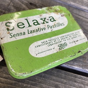 106505 ヴィンテージ　「Selaxa」　ブリキ缶　ボックス　英国製　ビンテージ　アンティーク 英国