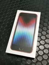 Apple iPhone SE3 128GB SIMフリー RED 第3世代 新品未使用 未開封 ワイヤレスイヤホン PD急速充電器 ワイヤレス充電 豪華セット 5G 12 13_画像2