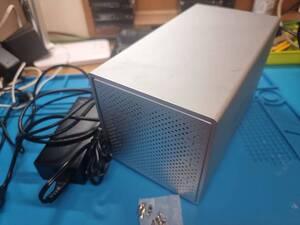 【即決】【送料込】Yottamaster (4Bay) HDDケース 3.5インチ USB3.1 GEN-1 Type-C接続 SATAⅢ 4台搭載可能 アルミ合金