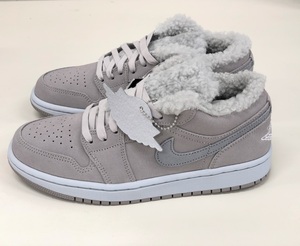 WMNS AIR JORDAN 1 LOW SE "SHERPA FLEECE" DO0750-002 （カレッジグレー/パーティクルグレー/ニュートラルグレー/ホワイト）