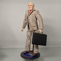 ◎SIDESHOW 1/6 ”映画007 James Bond ”Q 30cm ◎_画像3