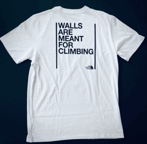 新品THE NORTH FACEノースフェイス 壁は登るためにあるTシャツ ホワイト (XL) アメリカ直営店購入