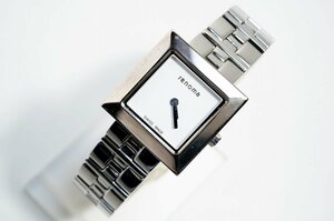renoma レノマ ホワイト系文字盤 スクエアタイプ レディース腕時計 スイス製 中古良品 電池新品 作動OK 迅速対応 送料185円