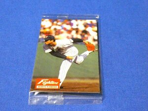  unopened Calbee Calbee1995 year Professional Baseball card NC-63 gold stone . person 