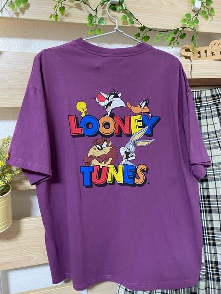 LOONEYTUNES可愛い バーニーちゃんプリントTシャツ