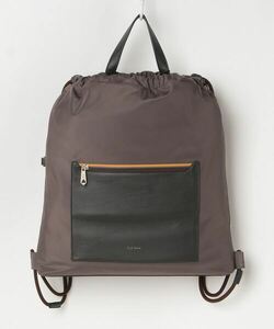 ☆新品未使用☆Paul Smith ストライプ ジップルクス バッグパック☆カーキ☆国内正規品☆N123 883-587☆サイズ横40㎝×縦42㎝×マチ4.5㎝