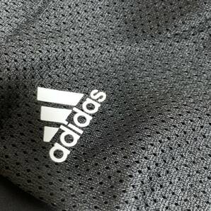 adidas(アディダス) - MEN アームカバー 日焼け防止 GOLF ゴルフ 登山 ランニング ウォーキング 親指穴 吸水速乾 黒 (タグ付き新品未使用)の画像5